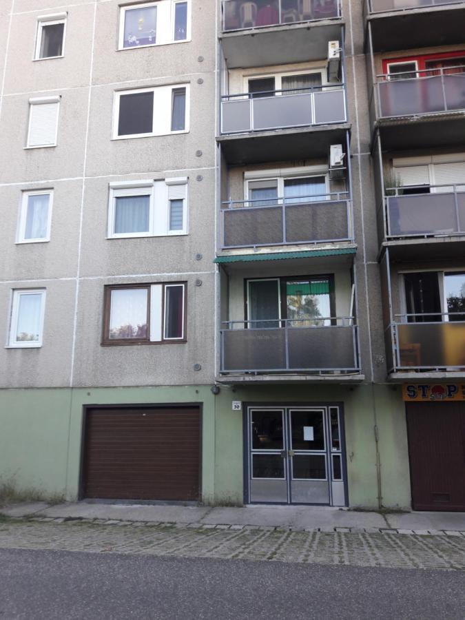 Studio+19 Apartman Kazincbarcika Dış mekan fotoğraf